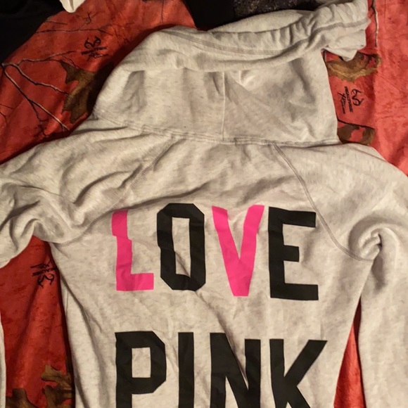 VS Cropped Jacket - Picture 2 of 3